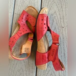 Red Taos Leather Rita Adjustable Sandal Sz 7-7.5 EU 38 arch support ergonomic